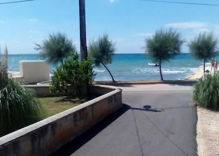 Mateja, Beachfront House *